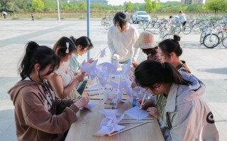 安庆短视频制作费 安庆师范大学大学生拍客拍短视频挣近2万生活费